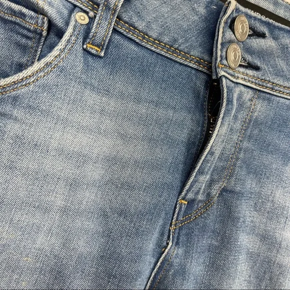 Hudson Beth Mid-Rise Baby Boot-Cut Jeans, Size 27 (EUC) - Picture 3 of 7